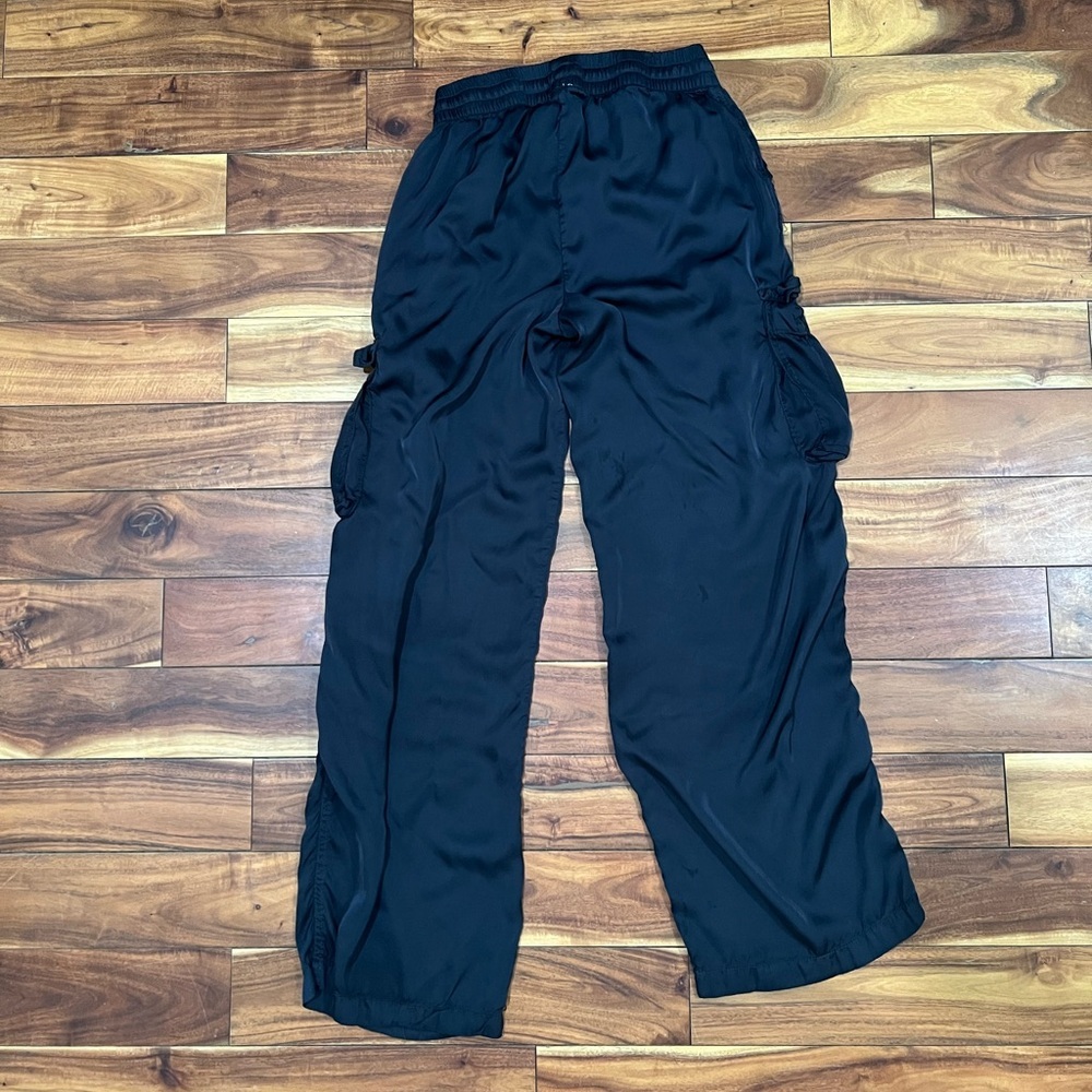 American Eagle XS Black Silky Cargo Elastic Waist Pants Streetwear - Picture 4 of 8